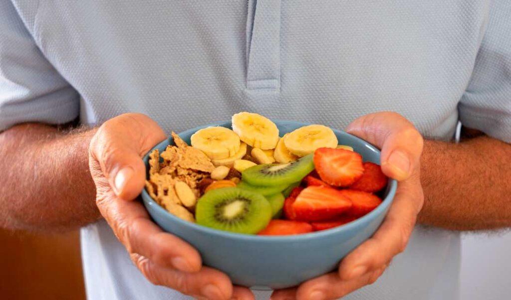La dieta importa en pacientes con cáncer de próstata: qué comer y qué evitar para una mejor función sexual y calidad de vida