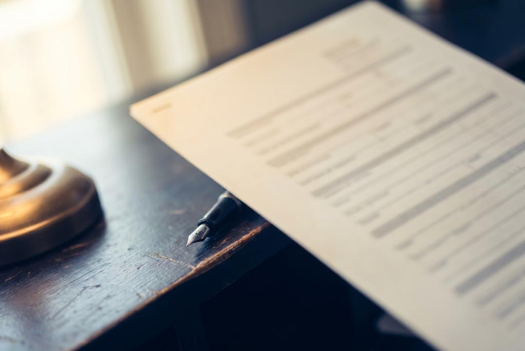 Informe institucional sobre un escritorio