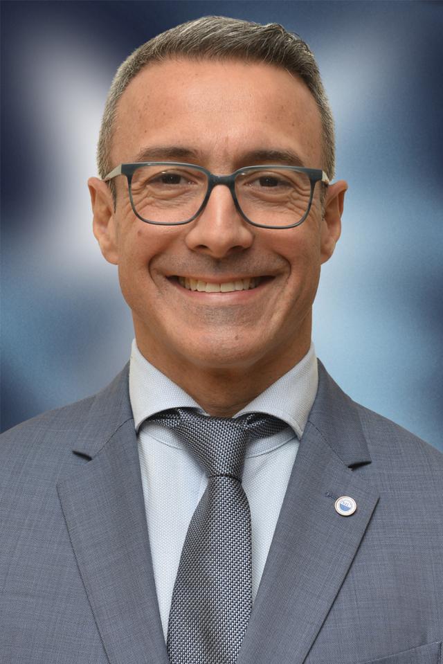 Retrato do Dr. Gonzalo J. Vitagliano, Diretor Médico e Fundador da UMIBA