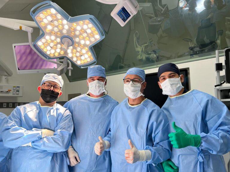 Cirurgia ao vivo de Monterrey, México (7/8)