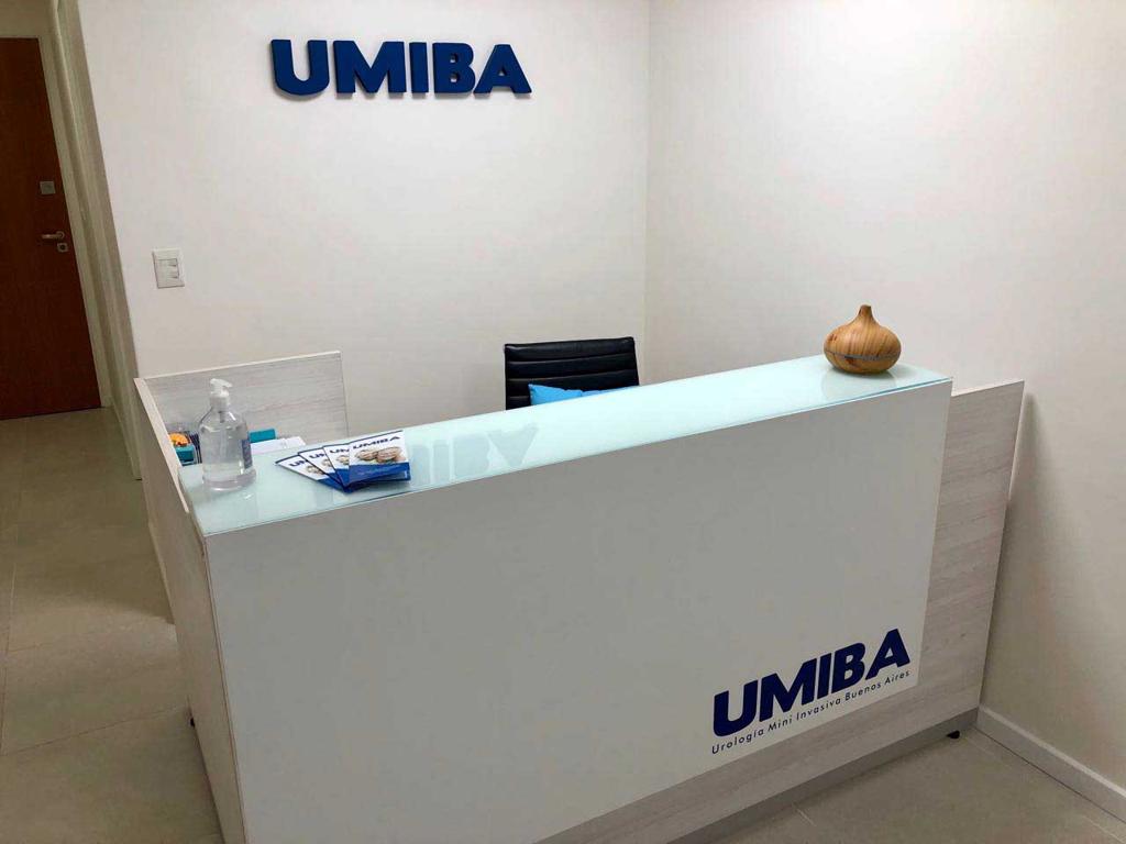 Interior institucional de la sede de UMIBA en Recoleta